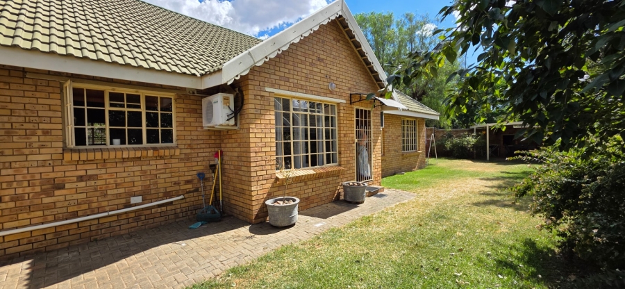 3 Bedroom Property for Sale in Heuwelsig Free State